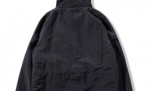 stussy-deluxe-fall-2010-collection-04-570x689
